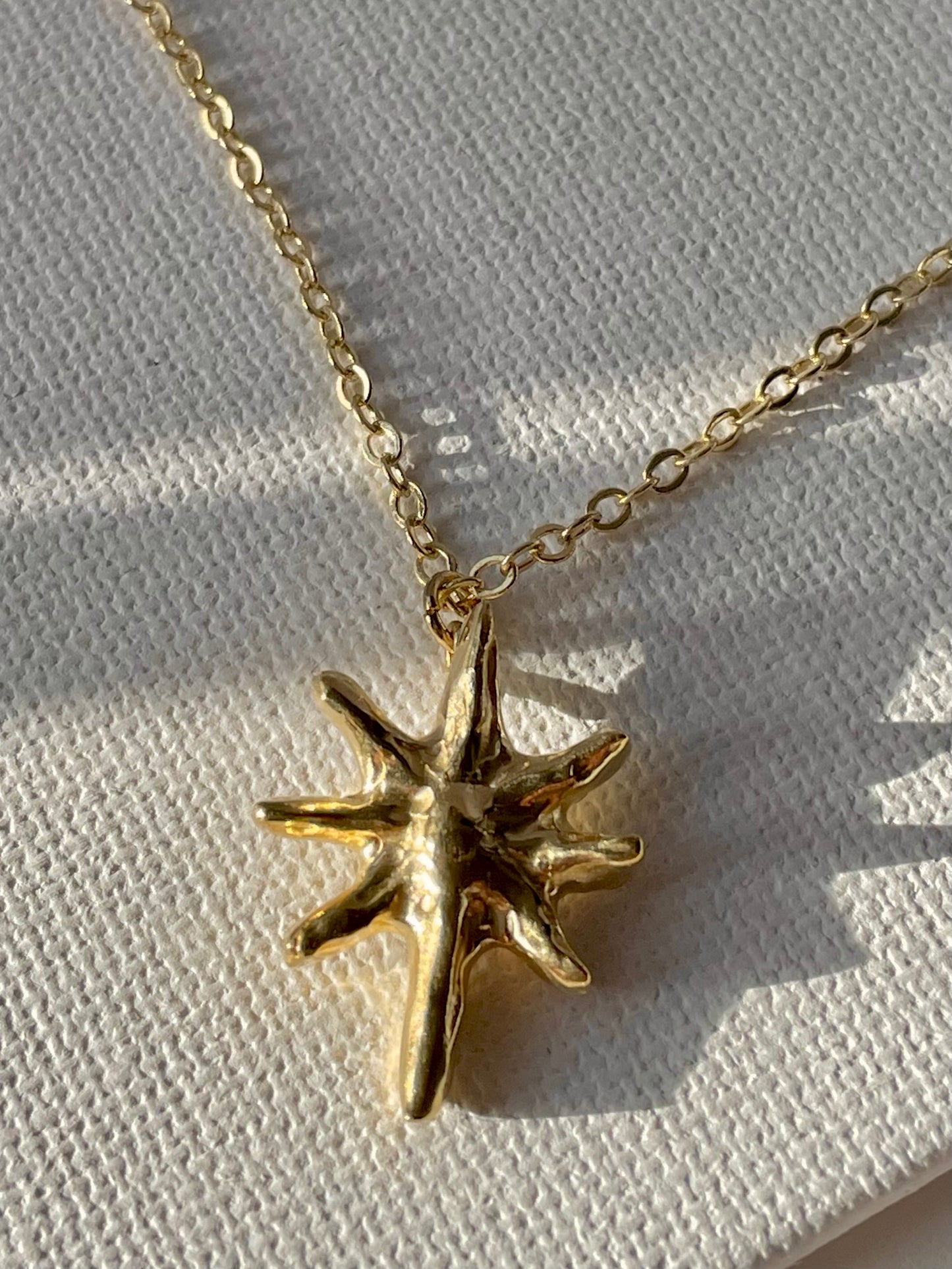 Single Nova Necklace