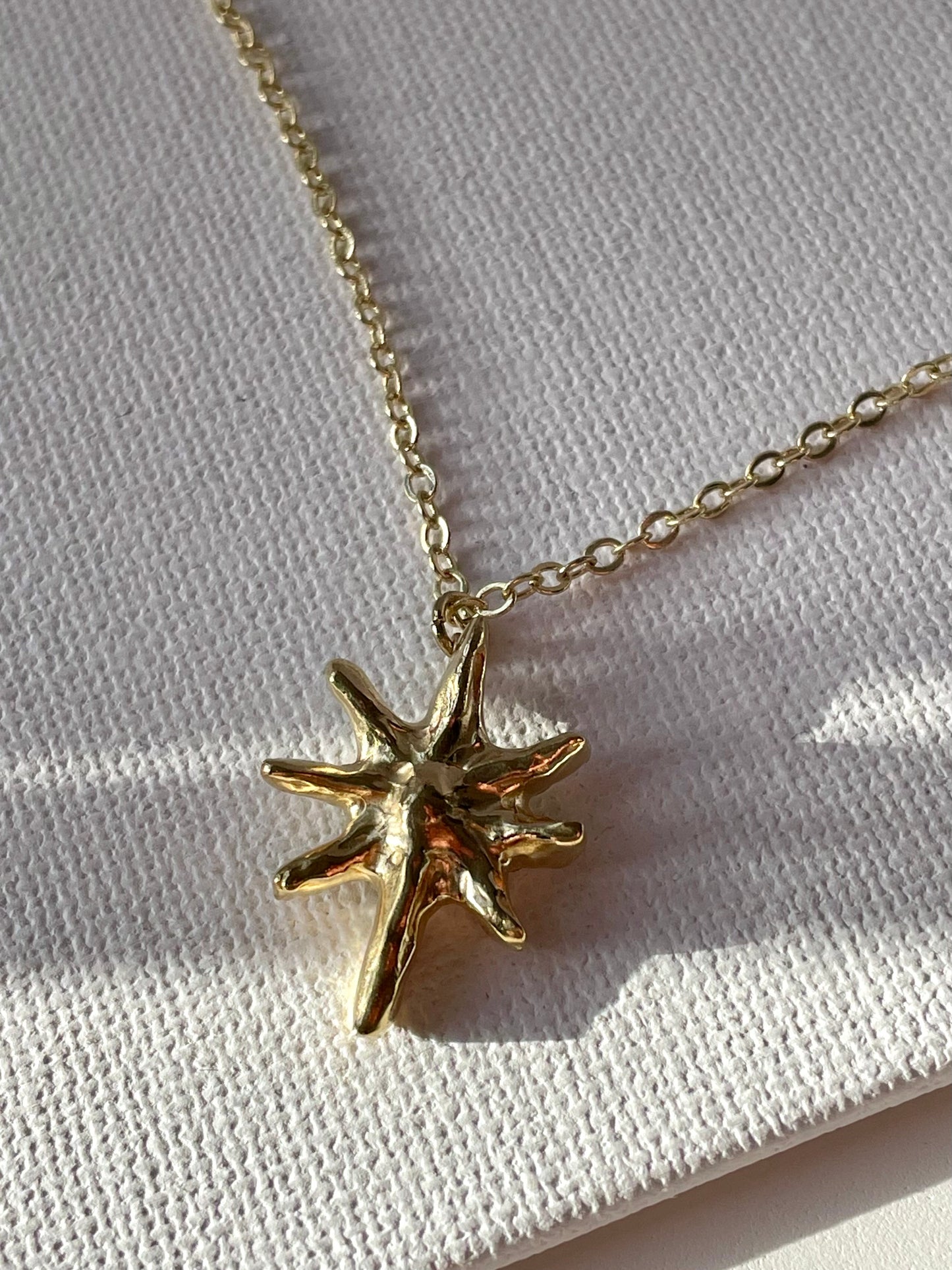 Single Nova Necklace